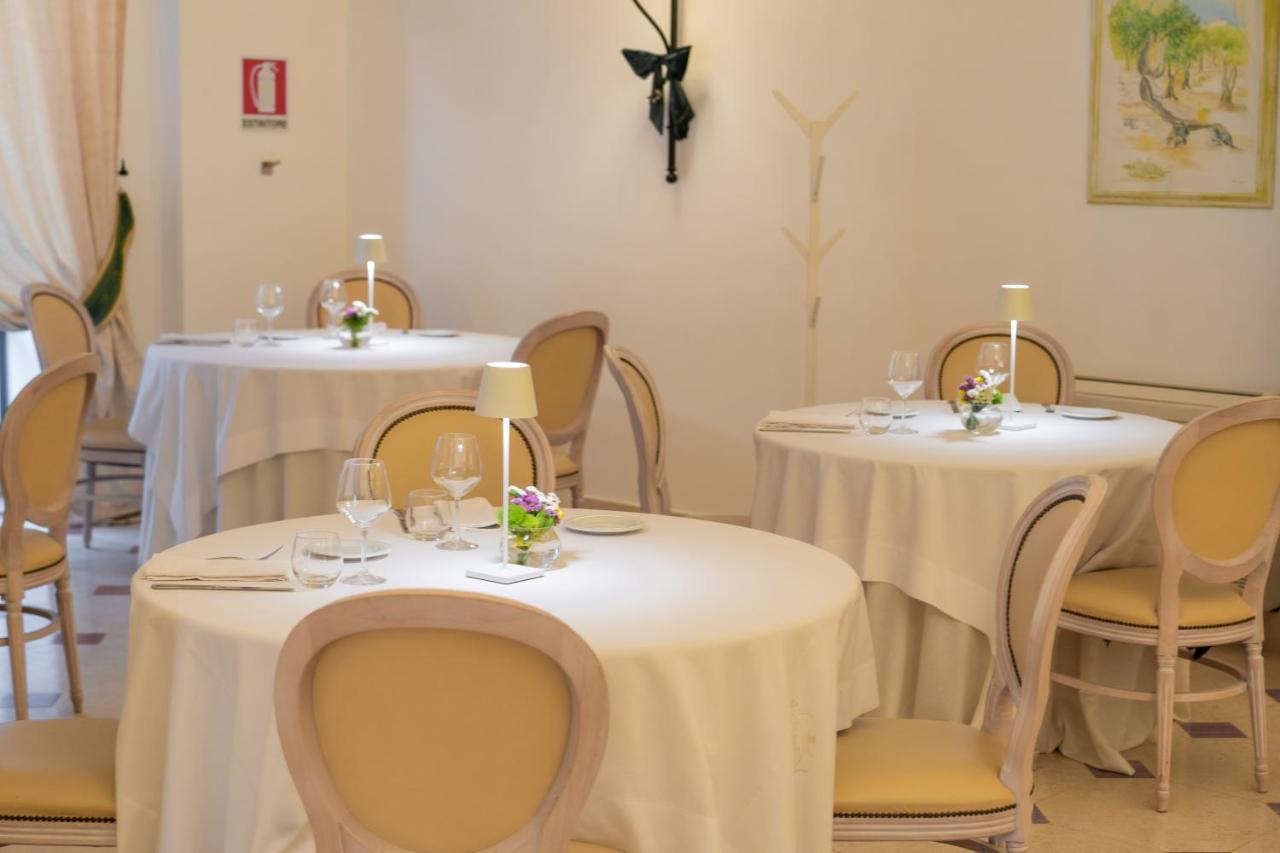 Ostuni Palace - Hotel Bistrot & Spa Exterior foto